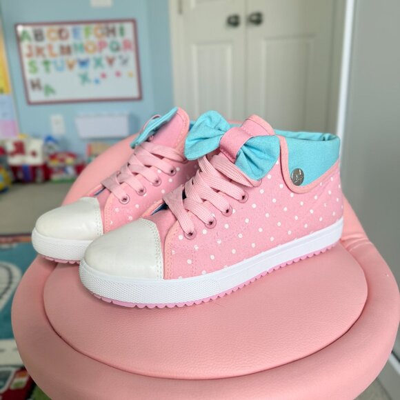 Kawaii Pastel Pink and Blue Bow Sneakers - Picture 7 of 10